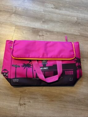 EUC Trader Joe’s large insulated tote